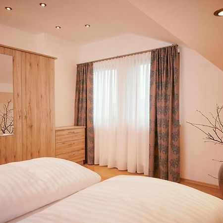 Hotel Seeblick & Ferienwohnung Bad Endorf Exterior photo