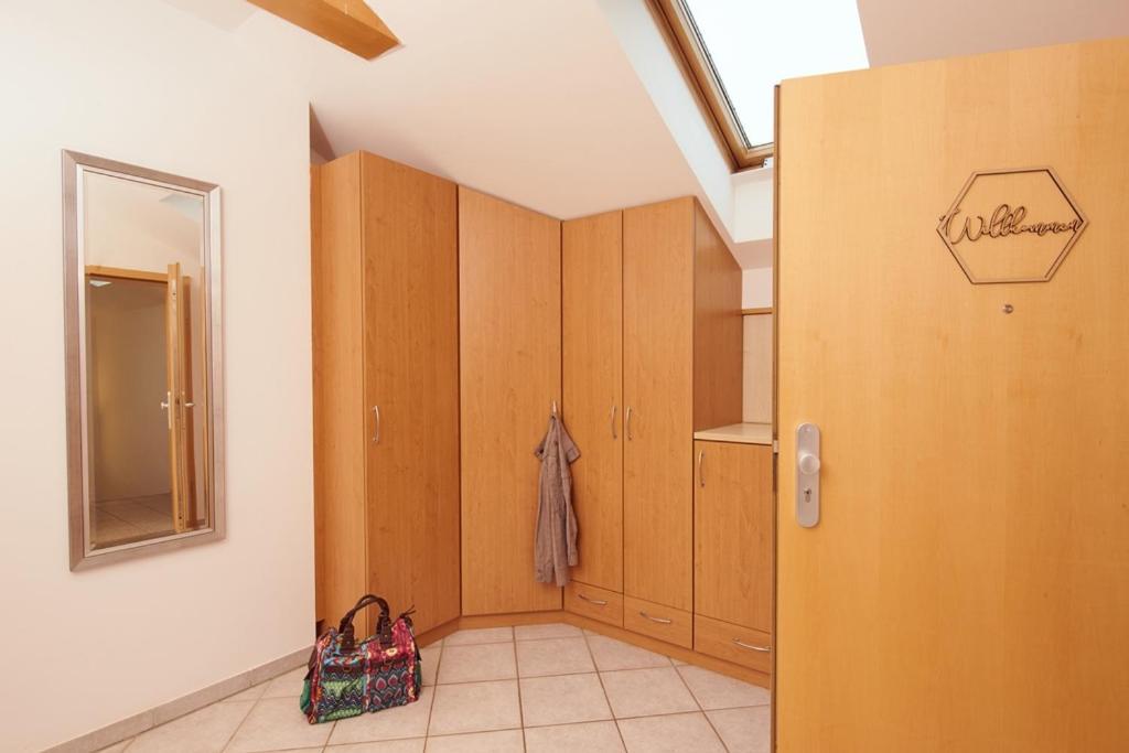 Hotel Seeblick & Ferienwohnung Bad Endorf Exterior photo